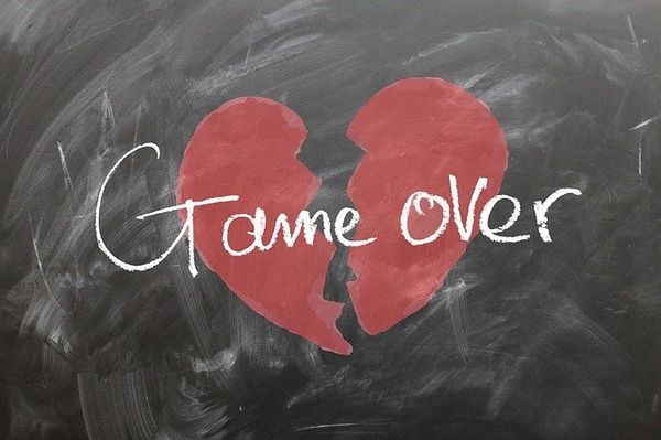 How to Avoid Pick Me Girl Behaviors in Dealing with High Value Men
